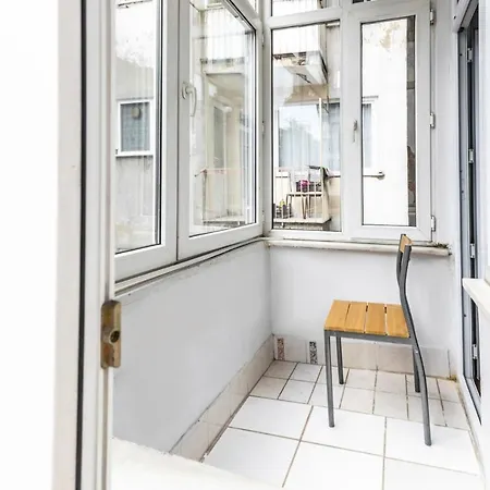 Chic Flat W Balcony 5 Min To Dolmabahce Palace * Stambuł