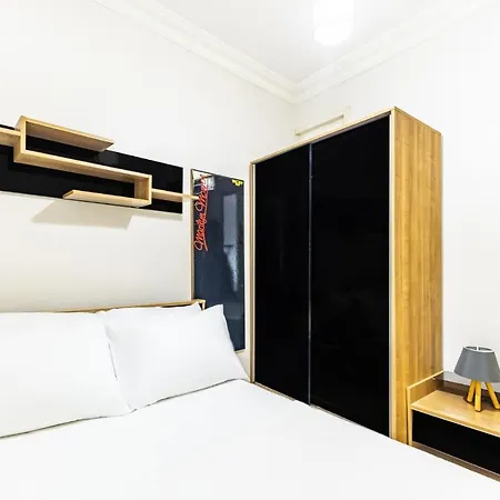 Chic Flat W Balcony 5 Min To Dolmabahce Palace Apartment *