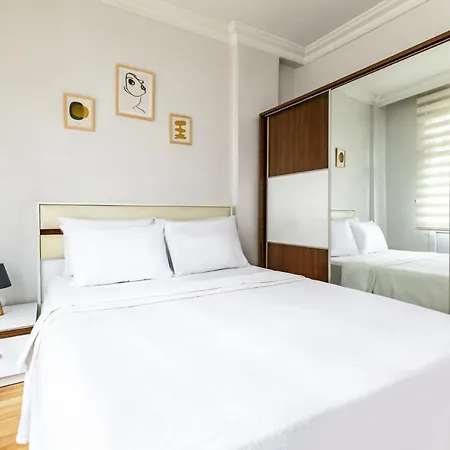 Chic Flat W Balcony 5 Min To Dolmabahce Palace Apartment